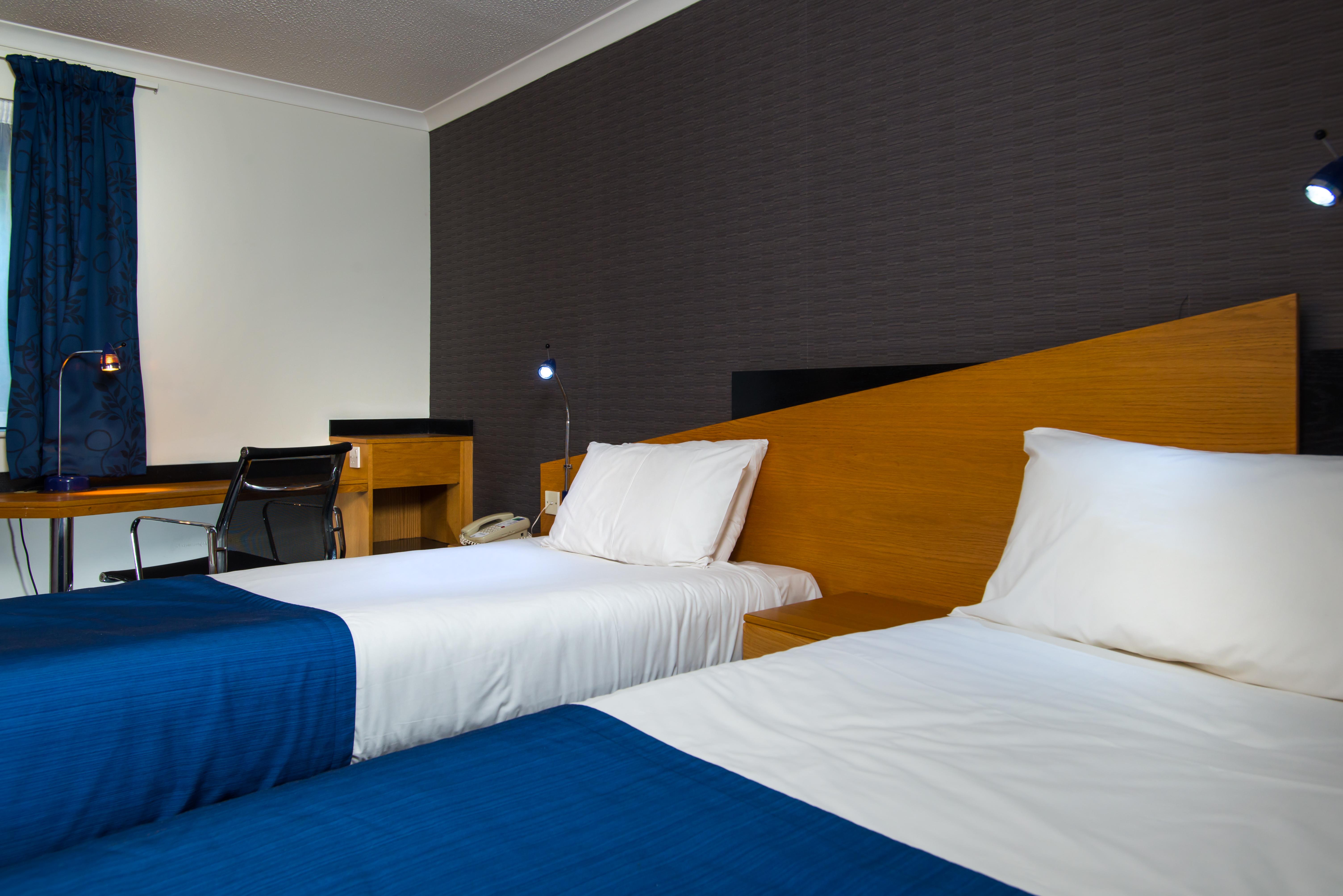 Holiday Inn Express Manchester East By Ihg — Photos 2